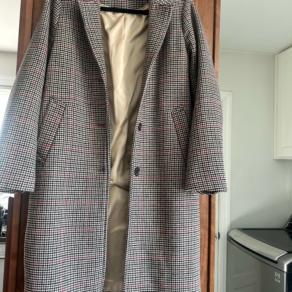 Abercrombie & Fitch Houndstooth Trench Coat